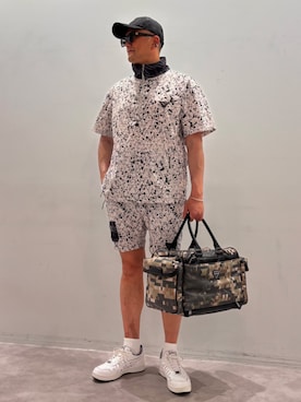 「MARK & LONA（マークアンドロナ）のQUADRA CORE Classic | MEN and WOMEN（スニーカー、ホワイト系）」を使った、MARK&LONAさん（レディース・173cm）の夏コーディネート