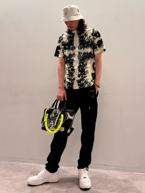 MARK&LONA（マークアンドロナ） tシャツ Croce Spectrum Mock Neck