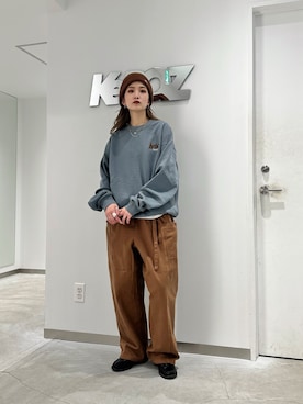 「ワークパンツ」｜「アイテム（カーゴパンツ、ブラウン系）」を使った、CHiHOさん（レディース・157cm）の秋コーディネート