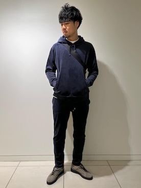 「アイテム（ボディバッグ/ウエストポーチ）」を使った、EPOCA UOMOさん（メンズ・180cm）の秋コーディネート