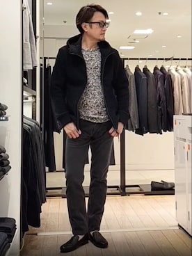 「アイテム（スリッポン）」を使った、EPOCA UOMOさん（メンズ・173cm）の秋コーディネート