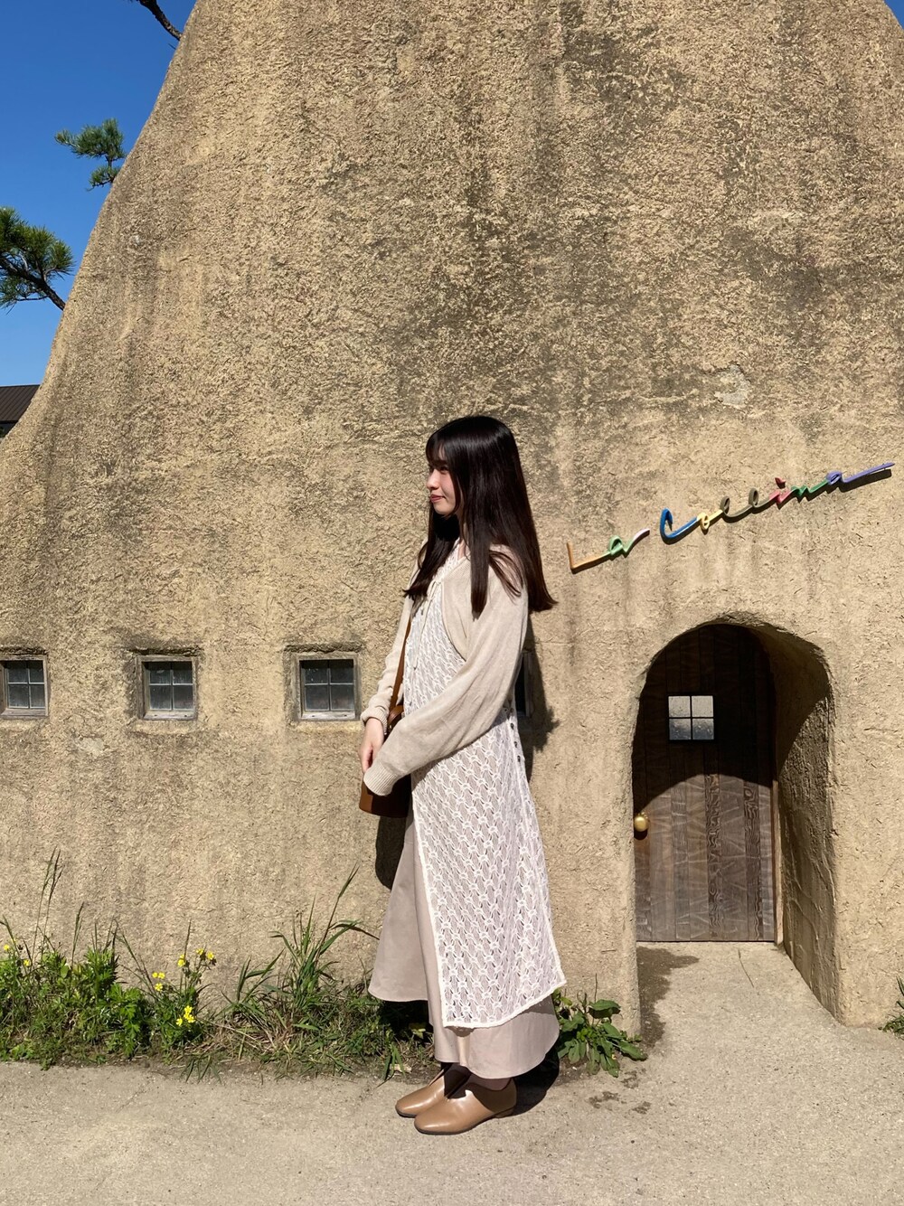 「お出かけコーデ、淡色コーデ、ベージュコーデ、一癖ある淡色コーデ、eaphi、eaphi_ootd、ブラウンコーデ、ケープ、春コーデ、秋コーデ、シンプルスタイル、骨格ウェーブ」｜「eaphiのアイテム（その他アウター、ベージュ系）」を使った、𝘴𝘩𝘪𝘰𝘳𝘪さん（骨格ウェーブ・レディース・163cm）の夏コーディネートの1枚目の写真