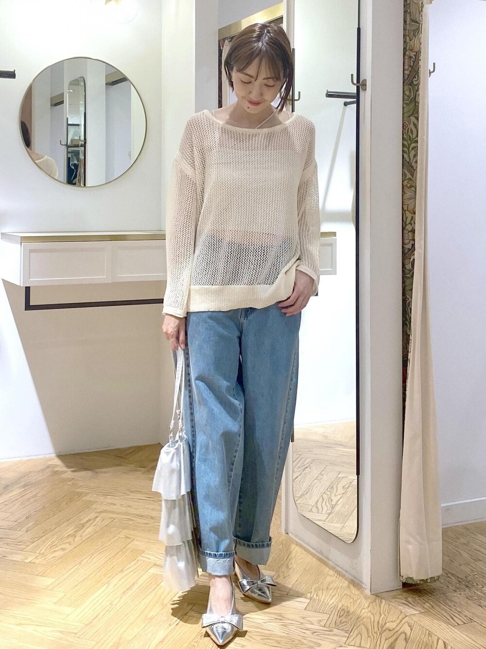 やまちゃん様C5054 フーディ×ニットパンツコーデ もう今の季節は着れないニット×デニム📸 ・ ・ ・いよいよT