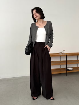 「CAPRICIEUX LE'MAGE（カプリシューレマージュ）の＜新色追加/ブルー＞2タックワイドパンツ（その他パンツ、ブラック系）」を使った、harunaさん（レディース・165cm）の夏コーディネート