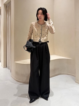 「CAPRICIEUX LE'MAGE（カプリシューレマージュ）の【低身長・高身長サイズあり】2タックワイドパンツ（その他パンツ、ブラック系）」を使った、harunaさん（レディース・165cm）の春コーディネート