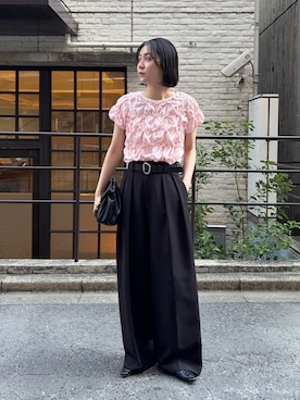 「CAPRICIEUX LE'MAGE（カプリシューレマージュ）の【低身長・高身長サイズあり】2タックワイドパンツ（その他パンツ、ブラック系）」を使った、harunaさん（レディース・165cm）の春コーディネート
