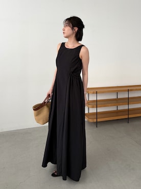 「CAPRICIEUX LE'MAGE（カプリシューレマージュ）のギャザーポケットワンピース（ワンピース、ブラック系）」を使った、harunaさん（レディース・165cm）の春コーディネート