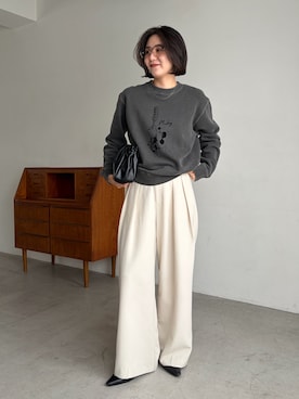 「CAPRICIEUX LE'MAGE（カプリシューレマージュ）の＜新色追加/ブルー＞2タックワイドパンツ（その他パンツ、ホワイト系）」を使った、harunaさん（レディース・165cm）の秋コーディネート