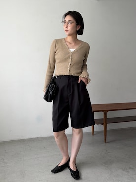 「CAPRICIEUX LE'MAGE（カプリシューレマージュ）のタックハーフパンツ（その他パンツ、ブラック系）」を使った、harunaさん（レディース・165cm）の秋コーディネート