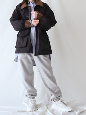 「ホワイトスニーカー」｜「アイテム（ブルゾン）」を使った、ZIP FIVE【Official】さん（レディース・160cm）の春コーディネート