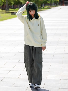 「ZIP FIVE（ジップファイブ）のアイテム（カーゴパンツ）」を使った、ZIP FIVE【Official】さん（レディース・163cm）の秋コーディネート