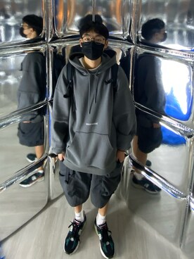 黃以勒さんのコーディネート