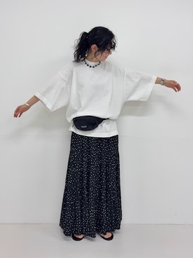 「URBAN RESEARCH DOORS（アーバンリサーチドアーズ）のアイテム（ボディバッグ/ウエストポーチ）」を使った、西野きよさん（レディース・152cm）の春コーディネート
