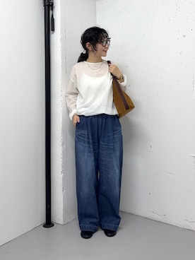 「かぐれ（カグレ）のエイジドデニムイージーパンツ（デニムパンツ、ブルー系）」を使った、西野きよさん（レディース・152cm）の秋コーディネート