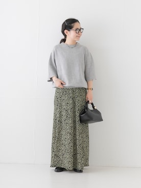 「URBAN RESEARCH（アーバンリサーチ）のコットンカシミヤハーフスリーブニット（ニット/セーター、グレー系）」を使った、西野きよさん（レディース・152cm）の秋コーディネート