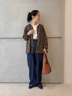「アイテム（イヤリング）」を使った、西野きよさん（レディース・152cm）の秋コーディネート