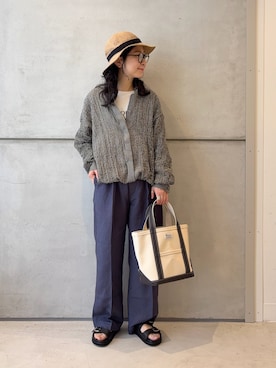 「URBAN RESEARCH DOORS（アーバンリサーチドアーズ）のORCIVAL　TOTE BAG SMALL（トートバッグ、ホワイト系）」を使った、西野きよさん（レディース・152cm）の春コーディネート