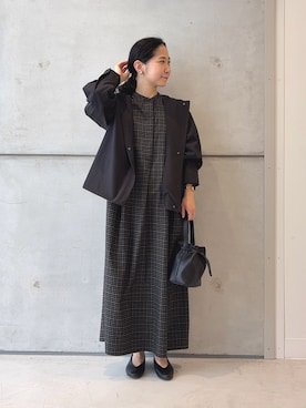 「アイテム（ヘアゴム）」を使った、西野きよさん（レディース・152cm）の秋コーディネート