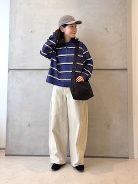 「Champion（チャンピオン）のアイテム」を使った、西野きよさん（レディース・152cm）の秋コーディネート