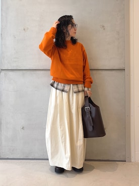 「かぐれ（カグレ）のアイテム（スカート）」を使った、西野きよさん（レディース・152cm）の秋コーディネート