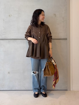 「アイテム（バンダナ/スカーフ）」を使った、西野きよさん（レディース・152cm）の秋コーディネート