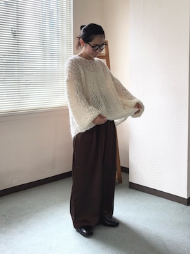 「ITEMS URBANRESEARCH（アイテムズ アーバンリサーチ）のヴィンテージサテンパンツ（その他パンツ、ブラウン系）」を使った、西野きよさん（レディース・152cm）の秋コーディネート