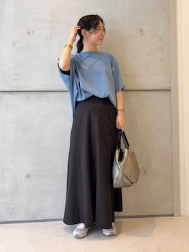 「アイテム（スニーカー、グレー系）」を使った、西野きよさん（レディース・152cm）の夏コーディネート