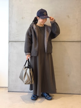 「アイテム（ムートンコート）」を使った、西野きよさん（レディース・152cm）の秋コーディネート