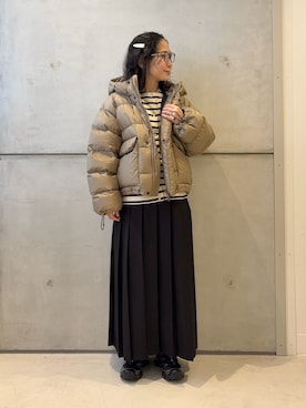 「アイテム（ヘアアクセサリー）」を使った、西野きよさん（レディース・152cm）の秋コーディネート