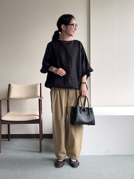 「かぐれ（カグレ）のコットンクロップドパンツ（その他パンツ、ベージュ系）」を使った、西野きよさん（レディース・152cm）の春コーディネート