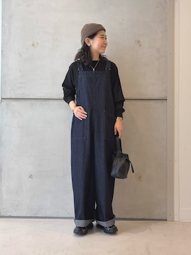「アイテム（オールインワン・サロペット）」を使った、西野きよさん（レディース・152cm）の秋コーディネート