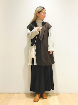「URBAN RESEARCH（アーバンリサーチ）のウール調合繊テーラードジレ（その他アウター）」を使った、西野きよさん（レディース・152cm）の秋コーディネート
