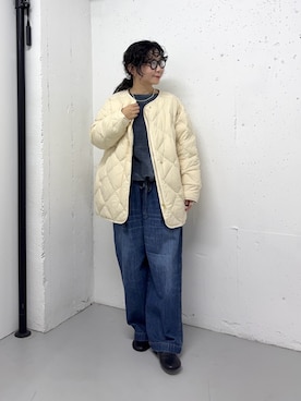 「かぐれ（カグレ）のエイジドデニムイージーパンツ（デニムパンツ、ブルー系）」を使った、西野きよさん（レディース・152cm）の秋コーディネート