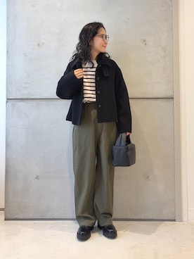 「アイテム（テーラードジャケット、ブラック系）」を使った、西野きよさん（レディース・152cm）の秋コーディネート