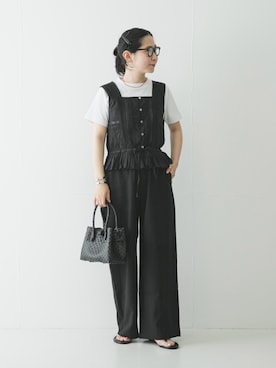 「URBAN RESEARCH（アーバンリサーチ）のラミーレーヨンイージーパンツ（その他パンツ、ブラック系）」を使った、西野きよさん（レディース・152cm）の夏コーディネート