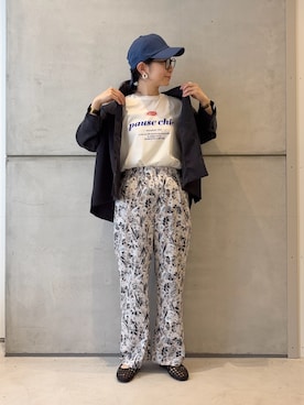 「SMELLY（スメリー）のボリュームメタルUイヤリング（イヤリング、シルバー系）」を使った、西野きよさん（レディース・152cm）の春コーディネート