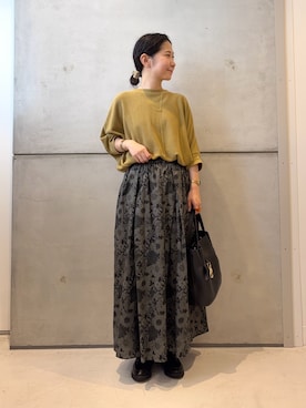 「アイテム（バレッタ/ヘアクリップ）」を使った、西野きよさん（レディース・152cm）の秋コーディネート