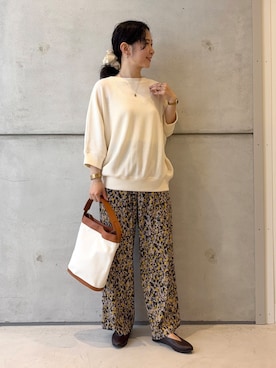 「アイテム（シュシュ）」を使った、今日の西野さん（レディース・152cm）の夏コーディネート