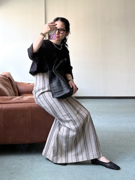 「URBAN RESEARCH DOORS（アーバンリサーチドアーズ）のLinen Stripe I-Line Skirt（スカート、ベージュ系）」を使った、西野きよさん（レディース・152cm）の春コーディネート