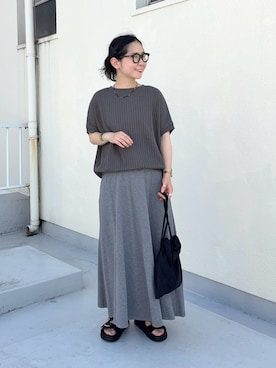 「URBAN RESEARCH DOORS（アーバンリサーチドアーズ）のハニカムタックフレンチプルオーバー｜Tシャツ/大人カジュアル/夏（Tシャツ/カットソー、グレー系）」を使った、西野きよさん（レディース・152cm）の夏コーディネート