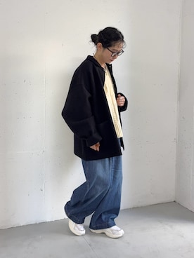 「かぐれ（カグレ）のエイジドデニムイージーパンツ（デニムパンツ、ブルー系）」を使った、西野きよさん（レディース・152cm）の秋コーディネート