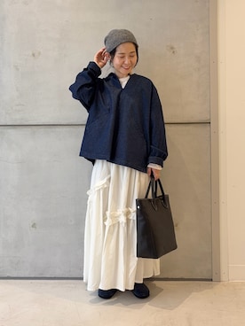 「アイテム（サンダル）」を使った、西野きよさん（レディース・152cm）の秋コーディネート
