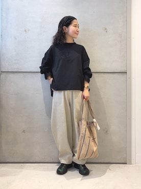 「アイテム（ヘアバンド）」を使った、西野きよさん（レディース・152cm）の秋コーディネート