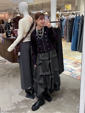 「CIAOPANIC（チャオパニック）のアイテム（スカート）」を使った、小林亜弥さん（レディース・158cm）の秋コーディネート