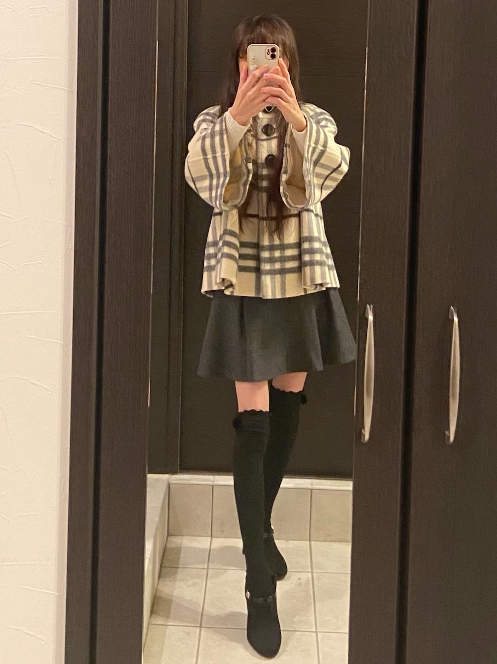 「BURBERRY BLUE LABELのアイテム（ジャケット/アウター、その他）」を使った、ﾎﾜｲﾄﾓｶ2024さん（レディース・157cm）の春コーディネートの1枚目の写真