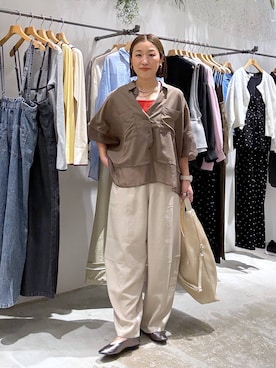 「LEPSIM（レプシィム）のソフトクッションパンプス　638849（パンプス、ブラック系）」を使った、hiromiさん（レディース・158cm）の春コーディネート