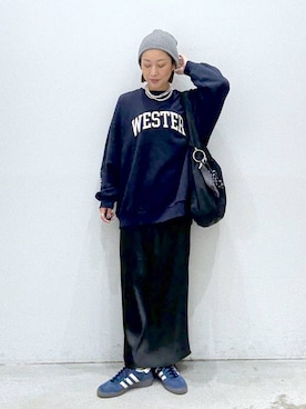 「LEPSIM（レプシィム）のストレッチサテンスカート　497324（スカート）」を使った、hiromiさん（レディース・158cm）の秋コーディネート