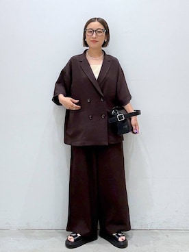 「LEPSIM（レプシィム）のベルトバックルクッションサンダル　638815（サンダル、ブラック系）」を使った、hiromiさん（レディース・158cm）の夏コーディネート