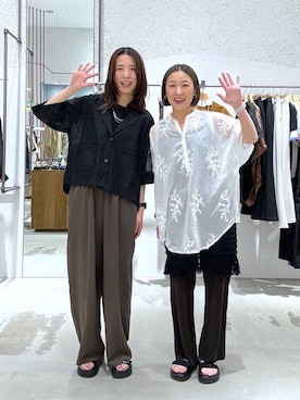 「LEPSIM（レプシィム）の《セルフカット可能》プリーツイージーパンツ　601345（その他パンツ、ブラウン系）」を使った、hiromiさん（レディース・158cm）の春コーディネート