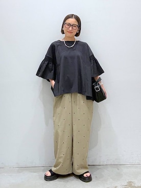 「LEPSIM（レプシィム）の異素材フリルBIGT　242843（Tシャツ/カットソー、ブラック系）」を使った、hiromiさん（レディース・158cm）の夏コーディネート
